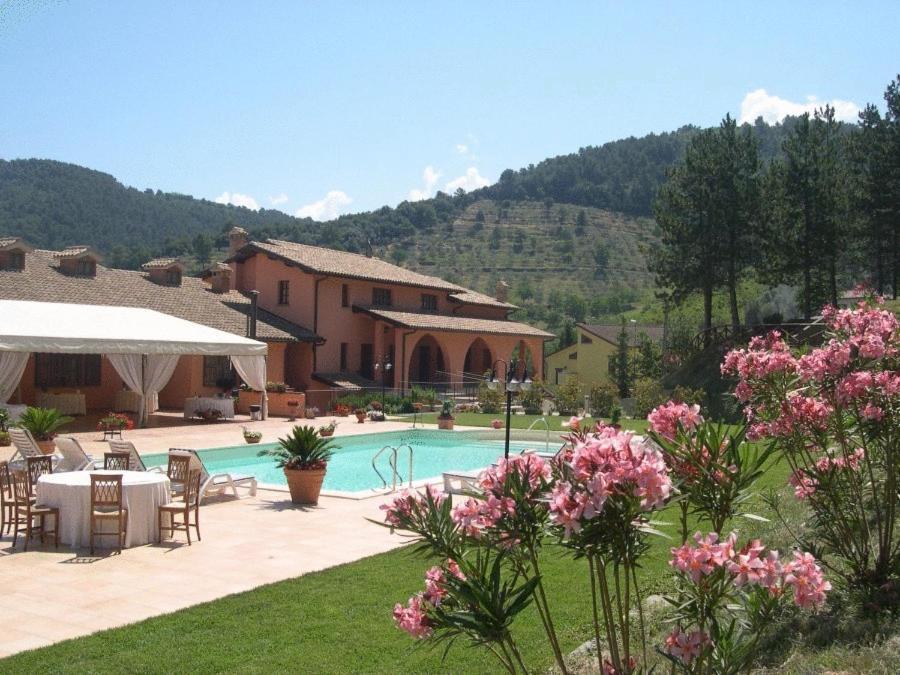 Hotel La Fattoria San Giovanni Di Baiano エクステリア 写真