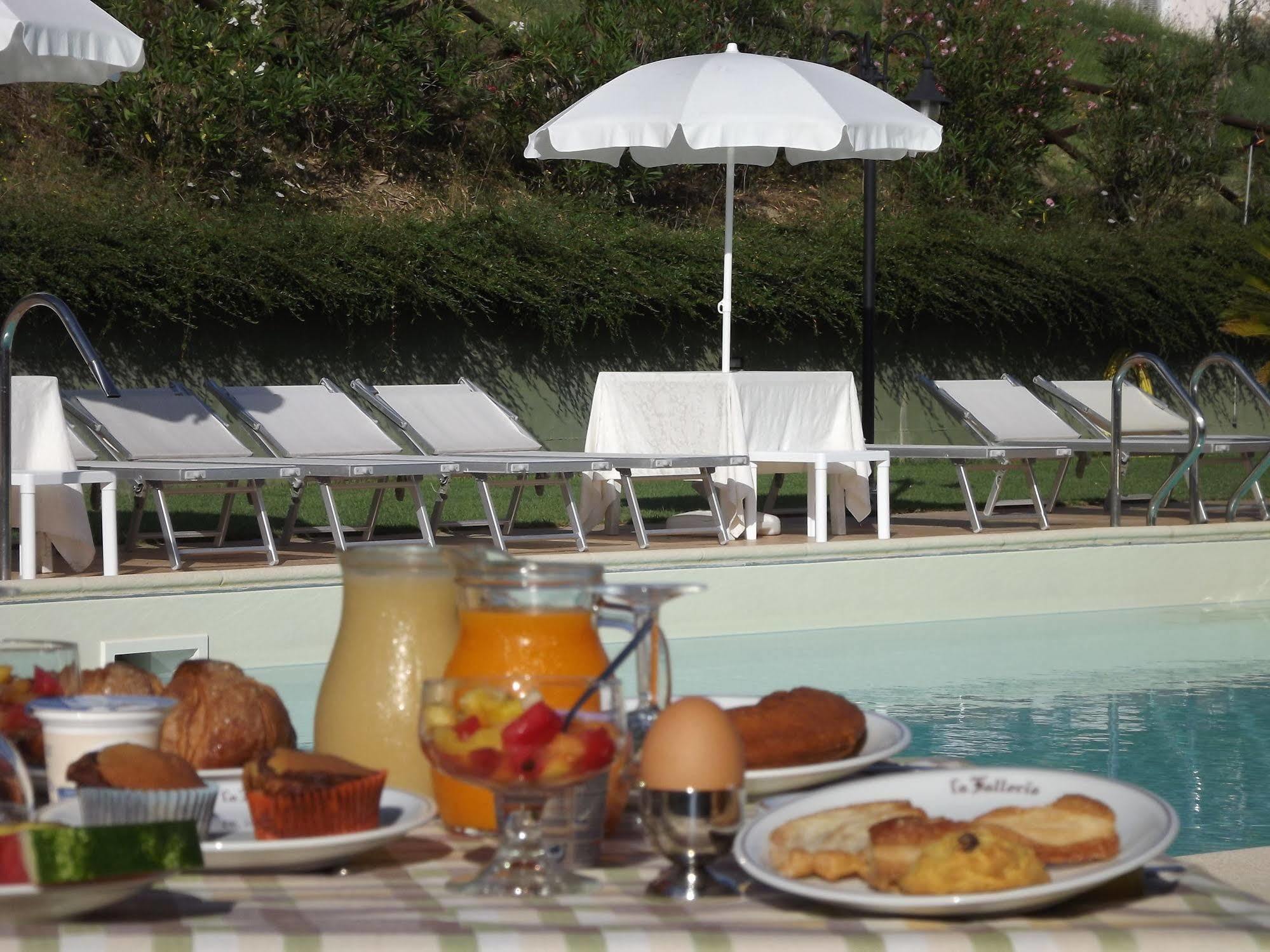 Hotel La Fattoria San Giovanni Di Baiano エクステリア 写真